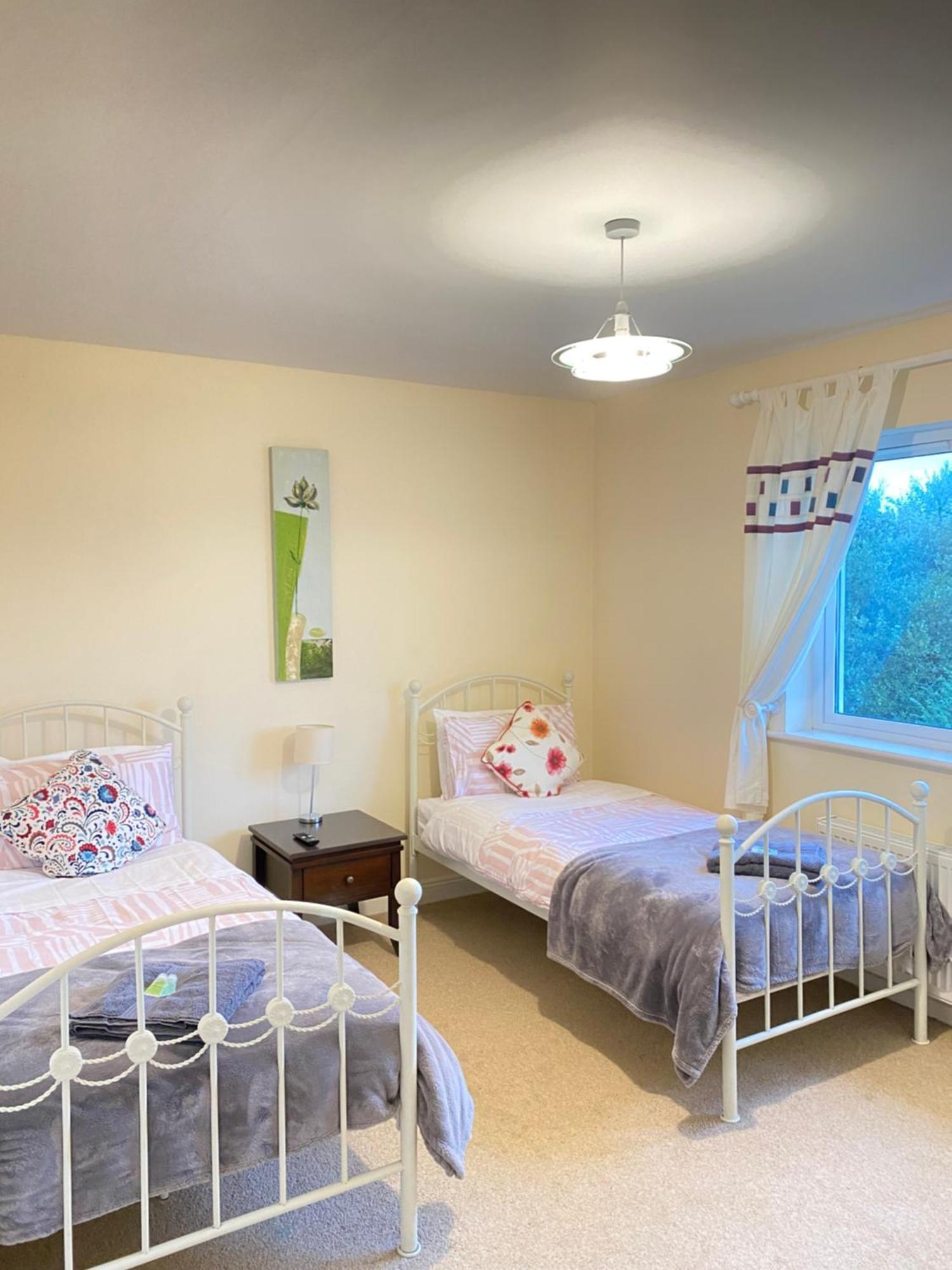 Knights Town Valentia Skellig Rooms חדר תמונה